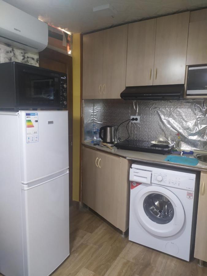 Cozy Hotel Sks 耶烈万 外观 照片